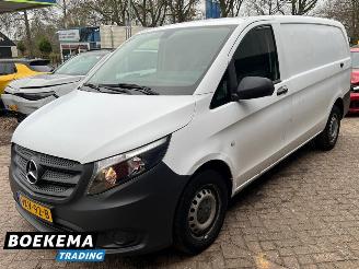 Mercedes Vito 111 CDI Lang 3-Persoons Navi Airco Cruise picture 4