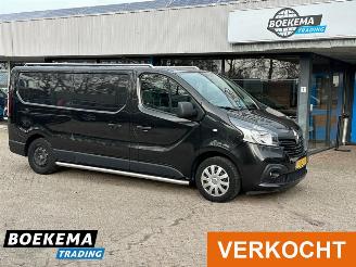 skadebil auto Renault Trafic 1.6 DCI T29 L2 Comfort Energy Navigatie Airco PDC Trekhaak Schuifdeur 2017/10