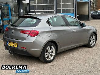 Alfa Romeo Giulietta 1.6 JTDm Distinctive Leer Climate PDC Trekhaak Cruise picture 2