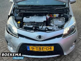 Toyota Yaris 1.5 Full Hybrid Aspiration Navi Climate Cruise Camera picture 9