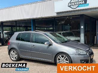 Vaurioauto  passenger cars Volkswagen Golf 1.4 TSI GT Sport 170PK Schuif/kanteldak Climate Cruise Stoelverw. 2008/3