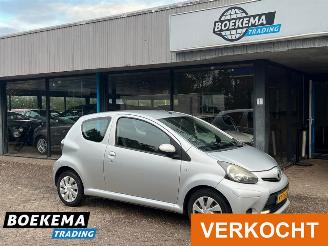 Coche accidentado Toyota Aygo 1.0 VVT-i Comfort Airco 2012/6