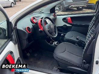 Citroën C1 1.0 Exclusive Airco Carplay Toerenteller picture 16