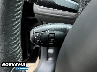 Peugeot 208 1.2 PureTech Urban Soul 5-Drs Navi Cruise Airco PDC Trekh. picture 32
