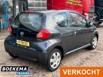 Toyota Aygo 1.0-12V picture 2
