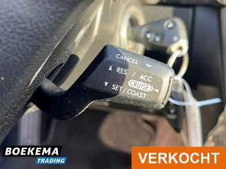 Subaru Outback 2.5i 4WD Comfort Pano Navi Climate Cruise Stoelverw. Trekh. picture 25