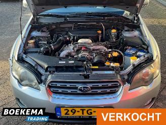 Subaru Outback 2.5i 4WD Comfort Pano Navi Climate Cruise Stoelverw. Trekh. picture 8