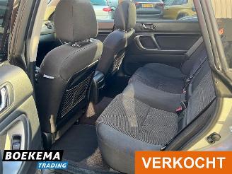Subaru Outback 2.5i 4WD Comfort Pano Navi Climate Cruise Stoelverw. Trekh. picture 15