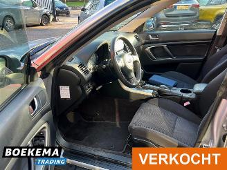 Subaru Outback 2.5i 4WD Comfort Pano Navi Climate Cruise Stoelverw. Trekh. picture 13