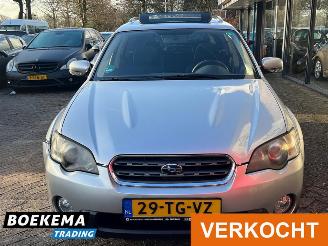 Subaru Outback 2.5i 4WD Comfort Pano Navi Climate Cruise Stoelverw. Trekh. picture 5