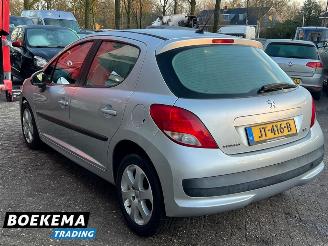 Peugeot 207 1.4 VTi Sublime 5-Drs Airco picture 3