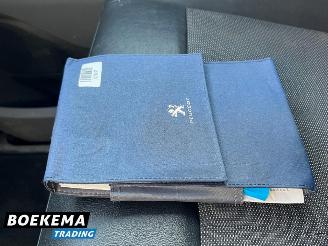 Peugeot Expert 2.0 BlueHDI 120 Lang Premium 3-Pers Navi Camera Cruise Airco Trekh. picture 27