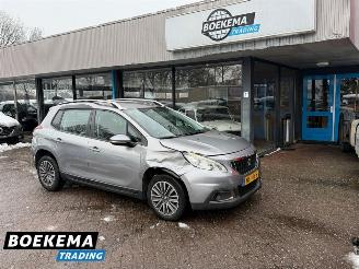 Voiture accidenté Peugeot 2008 1.2 PureTech Automaat Navigatie Cruise NAP! 2017/2