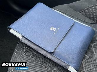 Peugeot 2008 1.2 VTi Active Premium Navi Cruise Airco PDC Trekh. picture 26