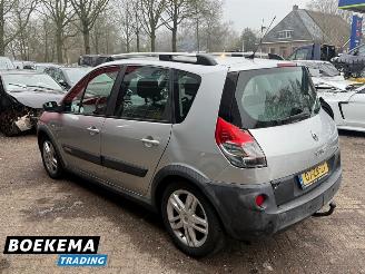Renault Scenic 2.0 16V Conquest Navigatie Climate Cruise picture 3