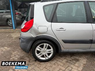 Renault Scenic 2.0 16V Conquest Navigatie Climate Cruise picture 5