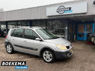 škoda osobní automobily Renault Scenic 2.0 16V Conquest Navigatie Climate Cruise 2008/5