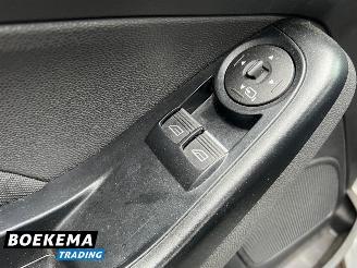 Ford Fiesta 1.5 TDCi Titanium Stoelverw. Climate PDC Trekhaak picture 13