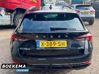 Skoda Octavia Combi 1.0 e-TSI Business Edition Navigatie Cruise Lane-Ass picture 18