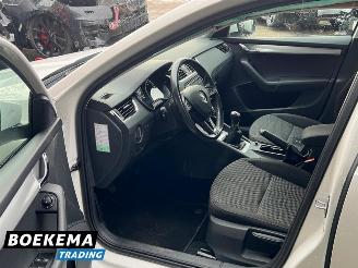 Skoda Octavia Combi 1.0 TSI Business Navi Cruise Climate Trekh. picture 13