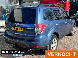 Subaru Forester 2.0 Premium 4X4 LPG Open-Dak Stoelverw Climate picture 2