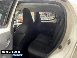 Peugeot 108 1.0 e-VTi Active Airco 5-Deurs picture 18