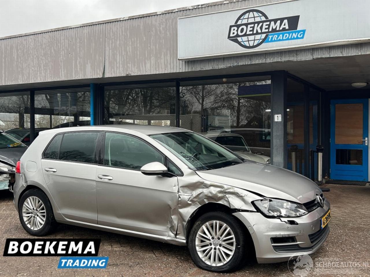 Volkswagen Golf 1.2 TSI Trend Edition AppleCar Climate Stoelverw. Cruise