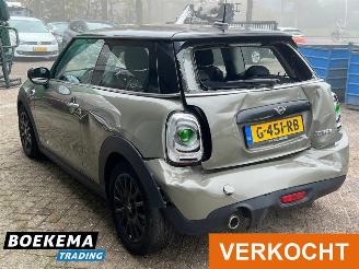 Mini Cooper 1.5 Automaat Keyless Led Navi Cruise Airco picture 3