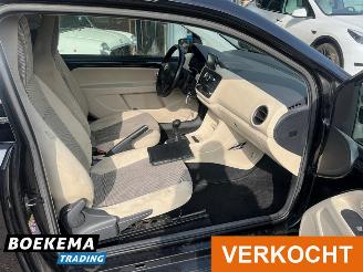 Skoda Citigo 1.0 Greentech Navigatie Stoelverw. Airco picture 16