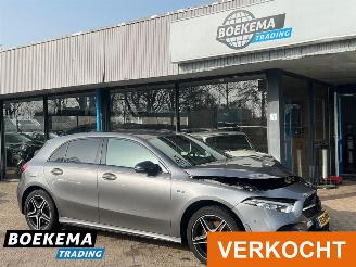 krockskadad bil auto Mercedes A-klasse 250 e AMG Navigatie Camera Stoelverwarming 2020/11