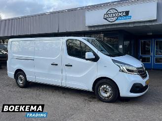 krockskadad bil bedrijf Renault Trafic 2.0 dCi 170 T29 L2 Luxe Automaat Navigatie Camera Climate Cruise 2020/2