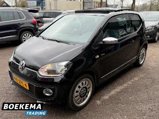 Volkswagen Up! 1.0 Black Up! Panorama Leer Stoelverwarming PDC Cruise picture 4