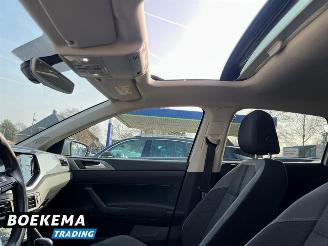 Volkswagen Polo 1.0 TSI R-Line DSG Pano Stoelverw. Digital Camera Keyless picture 14