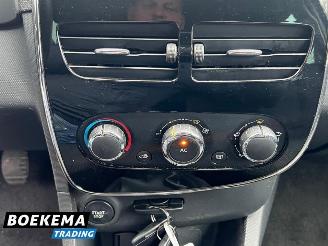 Renault Clio 0.9 TCe ECO Night&Day Navigatie Airco picture 22
