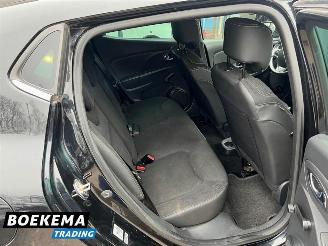 Renault Clio 0.9 TCe ECO Night&Day Navigatie Airco picture 17