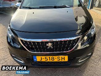 Peugeot 2008 1.2 PureTech Allure Navigatie Camera Climate picture 5
