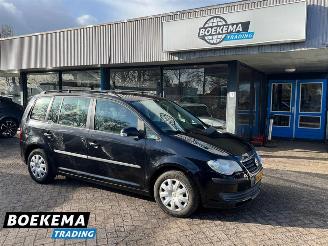 Volkswagen Touran 1.4 TSI 140PK Business Navigatie Cruise Climate picture 1