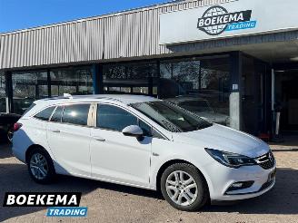 Coche accidentado Opel Astra Sports Tourer 1.6 CDTI Business+ Navigatie Cruise PDC 2017/1
