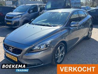 Volvo V-40 2.0 D4 190PK Business Navigatie Cruise PDC Trekhaak picture 4