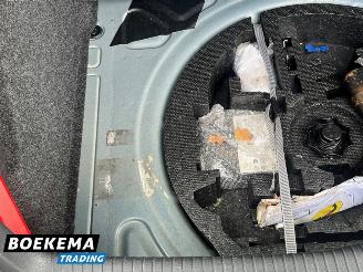 Volkswagen Golf 1.4 Trendline Stoelverwarming Cruise Climate picture 11