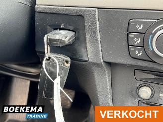 BMW 3-serie 318i High Executive Automaat Navigatie Xenon picture 20