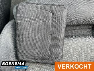 BMW 3-serie 318i High Executive Automaat Navigatie Xenon picture 11