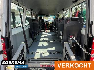 Volkswagen Crafter 35 2.0 TDI L3H2 9-Persoons Rolstoellift Airco Cruise picture 16