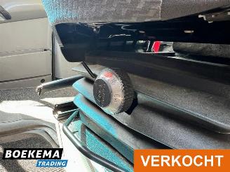 Volkswagen Crafter 35 2.0 TDI L3H2 9-Persoons Rolstoellift Airco Cruise picture 6