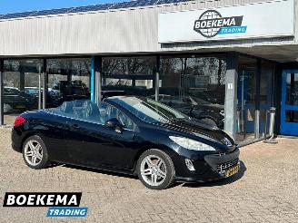 Vaurioauto  passenger cars Peugeot 308 CC 1.6 THP Noir & Blanc Leer Stoel/Nekverw. Cruise Control 2011/1