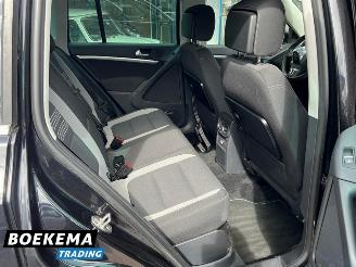 Volkswagen Tiguan 1.4 TSI R-Line DSG Dynaudio Stoelverwarming Climate Cruise picture 17