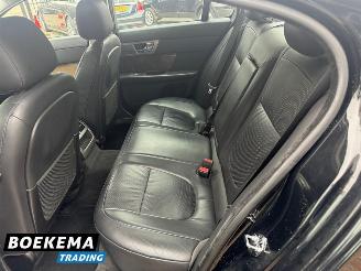 Jaguar XF 3.0 V6 Premium Luxury AUT Keyless Climate Cruise picture 13