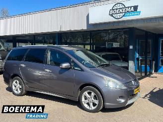 skadebil auto Mitsubishi Grandis 2.4-16V InSport 7-Peroons Climate Cruise LPG 2011/1