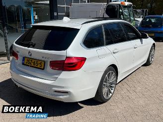 BMW 3-serie 320d xDrive Edition Panorama Leer Automaat Navigatie picture 2
