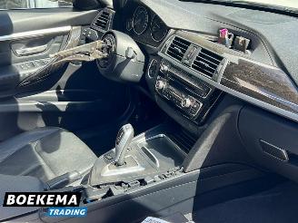 BMW 3-serie 320d xDrive Edition Panorama Leer Automaat Navigatie picture 7